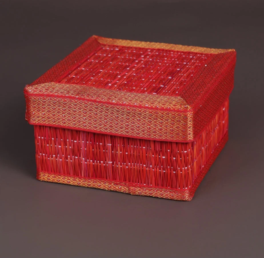 Square Korai Box With Zari Borders - 4